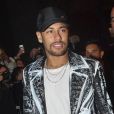 Neymar da Silva Santos Júnior dit Neymar Jr. à l'extérieur du défilé Balmain homme automne hiver 2019/2020 à Paris le 18 janvier 2019