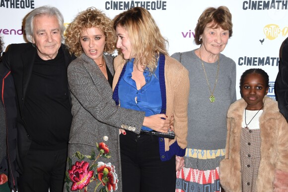 Pierre Arditi, Valeria Golino, Valeria Bruni-Tedeschi avec sa fille Oumy (qui joue dans le film) et sa mère et Marisa Borini - Avant première du film "Les Estivants" à la Cinémathèque de Paris le 21 janvier 2019. © Giancarlo Gorassini/Bestimage