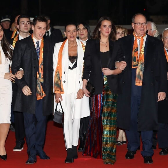 La princesse Stéphanie de Monaco entourée de Louis Ducruet et sa fiancée Marie, Pauline Ducruet et le prince Albert II de Monaco au 43ème festival international du cirque de Monte-Carlo sous le chapiteau de Fontvieille à Monaco le 22 janvier 2019. © Olivier Huitel/ Pool Monaco/Bestimage