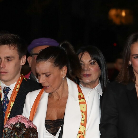 La princesse Stéphanie de Monaco entourée de Louis Ducruet et sa fiancée Marie, Pauline Ducruet et le prince Albert II de Monaco au 43ème festival international du cirque de Monte-Carlo sous le chapiteau de Fontvieille à Monaco le 22 janvier 2019. © Olivier Huitel/ Pool Monaco/Bestimage