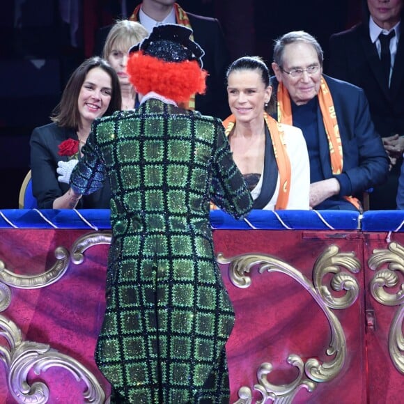 Pauline Ducruet, Robert Hossein, sa femme Candice Patou, la princesse Stéphanie de Monaco et le prince Albert II de Monaco au 43ème festival international du cirque de Monte-Carlo sous le chapiteau de Fontvieille à Monaco, le 22 janvier 2019. © Bruno Bébert/Pool Monaco/Bestimage