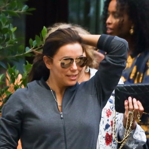 Exclusif - Eva Longoria est allée déjeuner avec son avec son fils Santiago Enrique Bastón au restaurant Soho House à Malibu le 12 janvier 2019.