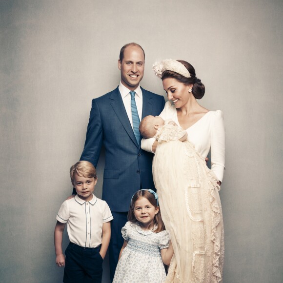 Exclusif - Photo officielle de la famille royale d'Angleterre lors du baptême du prince Louis en la chapelle St James à Londres. Le 9 juillet 2018.