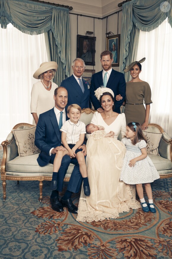 Exclusif - Photo officielle de la famille royale d'Angleterre lors du baptême du prince Louis en la chapelle St James à Londres. Le 9 juillet 2018.