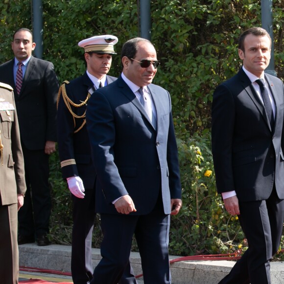 Emmanuel Macron est accueilli par le président de la République d'Egypte Abdel Fattah al-Sissi au palais présidentiel au Caire. Le 28 janvier 2019 © Romuald Meigneux / Pool / Bestimage