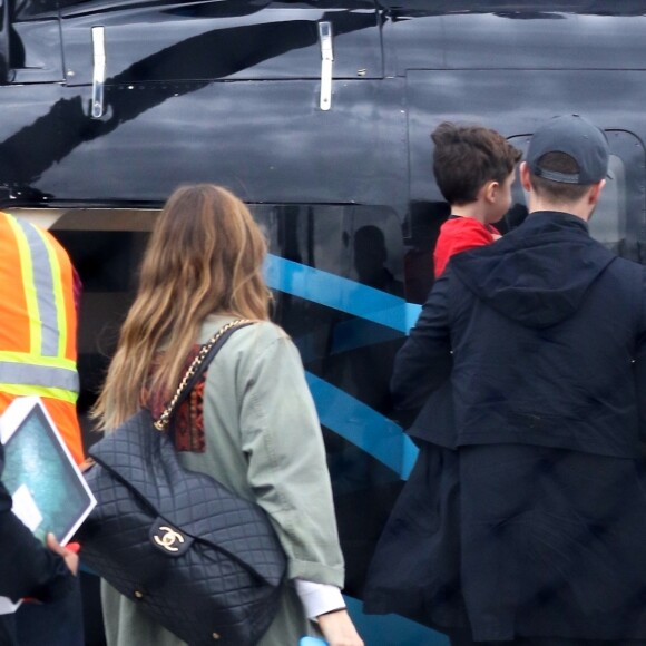 Justin Timberlake et sa femme Jessica Biel arrivent avec leur fils Silas au west side heliport pour prendre un hélicoptère à New York, le 2 novembre 2018.