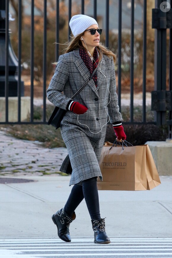 Jessica Biel fait du shopping à New York, le 6 janvier 2019.