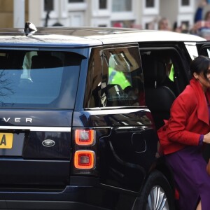 Le prince Harry, duc de Sussex, et Meghan Markle (enceinte), duchesse de Sussex, arrivent à Birkenhead. Le couple doit rencontrer de nombreux acteurs d'organisations locales. Le 14 janvier 2019