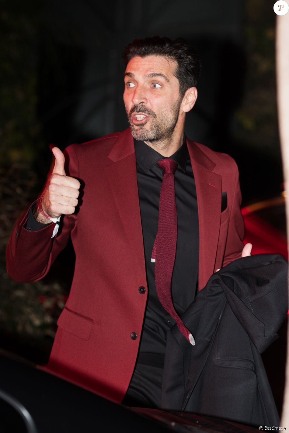 Gianluigi Buffon A La Soiree D Anniversaire Neymar Jr S Nuit Rouge Des 27 Ans De Neymar Jr Au Pavillon Gabriel A Paris France Le 4 Fevrier 19 Purepeople