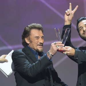 Johnny Hallyday et Maxim Nucci (Yodelice) - Album de Chansons pour "De l'Amour" - Cérémonie des 31e Victoires de la Musique au Zénith de Paris le 12 février 2016 © Guirec Coadic / Bestimage