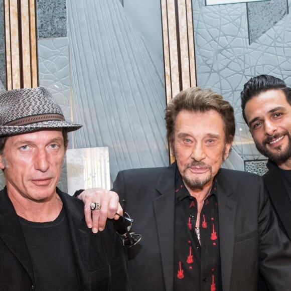 Exclusif - Pierre Jouishomme, Vincent Delerm, Miossec, Johnny Hallyday, Yodelice (Maxim Nucci) et Pierre-Dominique Burgaud - Présentation de l'album "De l'amour" lors d'une conférence de presse organisée à l'hôtel The Peninsula Paris, à Paris, le 6 novembre 2015. © Cyril Moreau / Bestimage