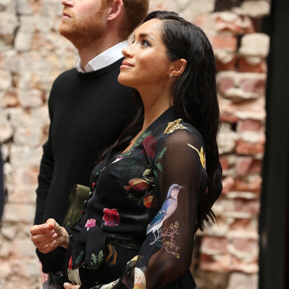 Le prince Harry, duc de Sussex, et Meghan Markle, duchesse de Sussex, enceinte, visitent le Bristol Old Vic. à Bristol le 1er février, 2019.