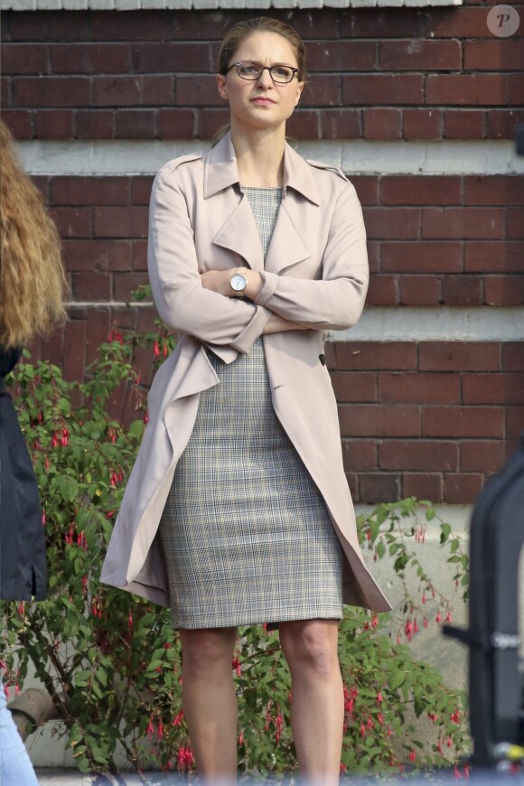 Exclusif - Melissa Benoist sur le tournage de Supergirl avec David Harewood dans les rues de Vancouver au Canada, le 26 octobre 2018