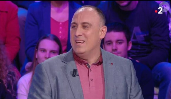 Un candidat de "Tout le monde veut prendre sa place" avoue s'être fait passer pour Nagui - 9 février 2019, France 2