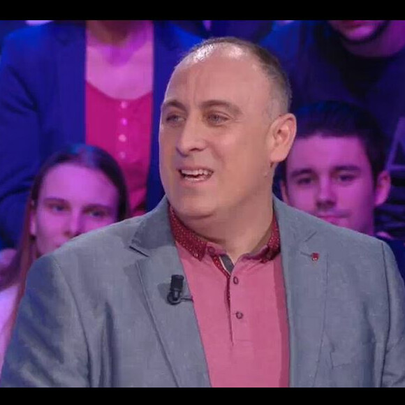 Un candidat de "Tout le monde veut prendre sa place" avoue s'être fait passer pour Nagui - 9 février 2019, France 2