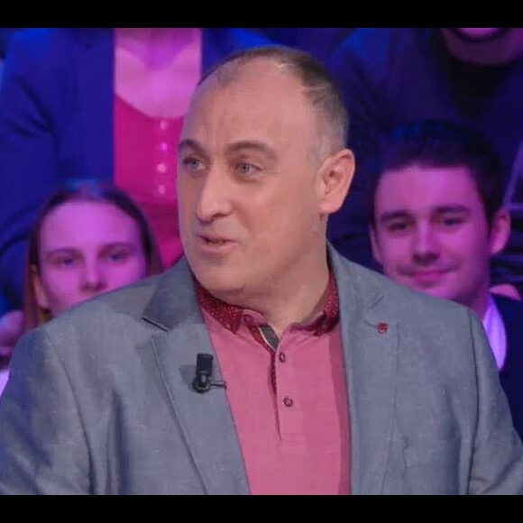 Un candidat de "Tout le monde veut prendre sa place" avoue s'être fait passer pour Nagui - 9 février 2019, France 2