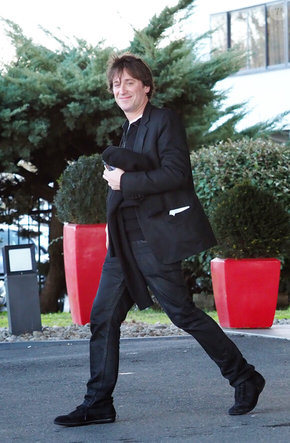 Thomas Dutronc - Les people quittent leur hôtel afin de participer à l'enregistrement du nouveau spectacle des Enfoirés à Bordeaux le 28 janvier 2019.