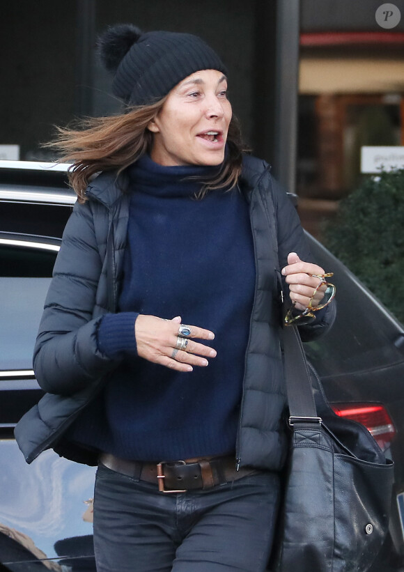 Zazie - Les people quittent leur hôtel afin de participer à l'enregistrement du nouveau spectacle des Enfoirés à Bordeaux le 28 janvier 2019.