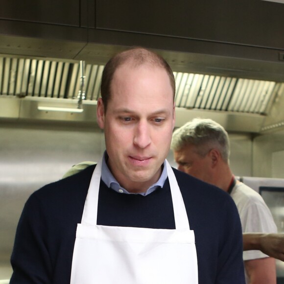 Le prince William, duc de Cambridge, en visite dans les locaux de l'association d'aide aux sans-abris "The Passage" à Londres. Le 13 février 2019