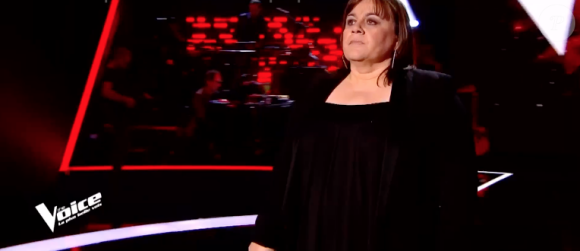 Virginie (Lisa Angell) dans "The Voice 8" sur TF1, le 16 février 2019.