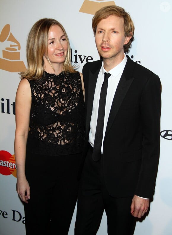 Beck et sa femme Marissa Ribisi - Soirée de Gala Clive Davis Pre-Grammy à l'hôtel Hilton de Beverly Hills le 14 février 2016.