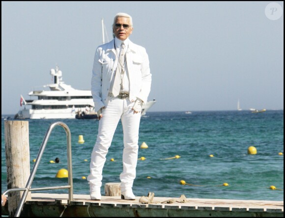 Karl Lagerfeld à Saint-Tropez. Juillet 2005.