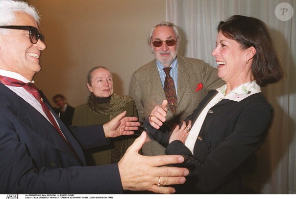 Karl Lagerfeld et la princesse Caroline de Hanovre (Caroline de Monaco) en mai 2001 à Paris.