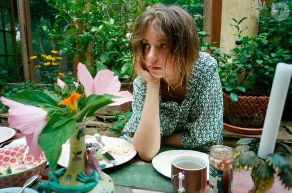 Maya Hawke, la fille d'Uma Thurman et Ethan Hawke, figure sur le look book de la collection printemps-été 2019 de Zac Posen.