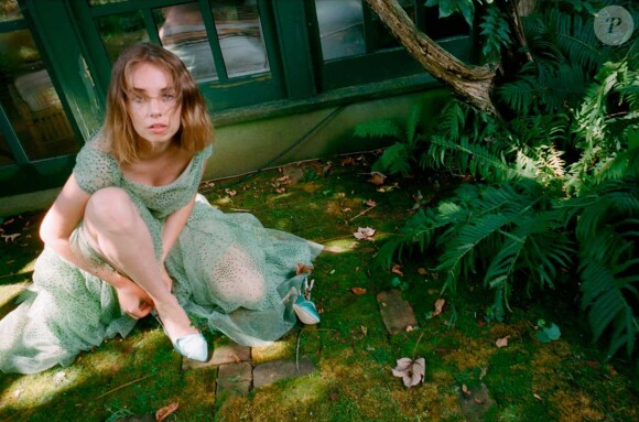 Maya Hawke, la fille d'Uma Thurman et Ethan Hawke, figure sur le look book de la collection printemps-été 2019 de Zac Posen.