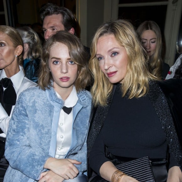 Uma Thurman et sa fille Maya Hawke au défilé de mode Haute Couture printemps-été 2019 "Giorgio Armani Privé" à Paris le 22 janvier 2019. © Olivier Borde / Bestimage