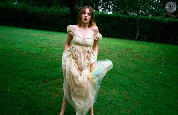 Maya Hawke, la fille d'Uma Thurman et Ethan Hawke, figure sur le look book de la collection printemps-été 2019 de Zac Posen.