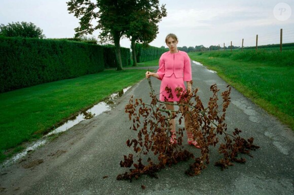 Maya Hawke, la fille d'Uma Thurman et Ethan Hawke, figure sur le look book de la collection printemps-été 2019 de Zac Posen.