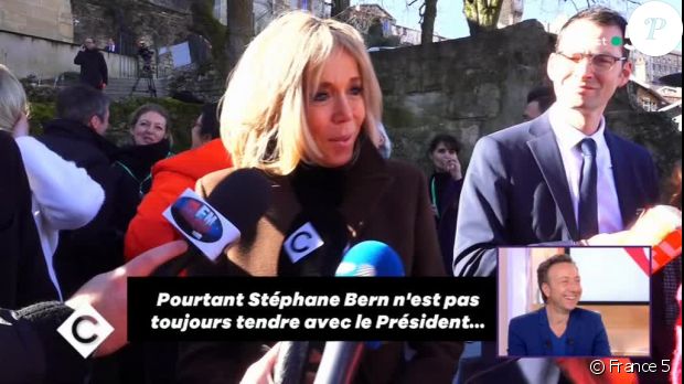 Stéphane Bern évoque sa complicité avec la première dame Brigitte Macron sur le plateau de &quot;C à vous&quot;, le 25 février 2019 sur France 5.