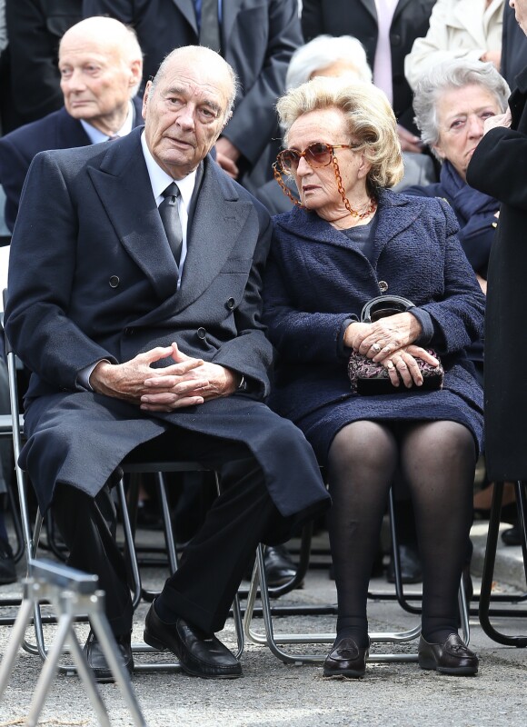 Jacques et Bernadette Chirac - Obseques de Antoine Veil au cimetiere du Montparnasse a Paris. Le 15 avril 2013.