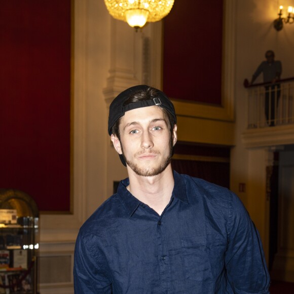 Exclusif - No Web - Jean-Baptiste Maunier - Backstage de l'enregistrement de l'émission "On refait les grands duos d'humour" au Théâtre de Paris, diffusée le 21 septembre sur France 3. Le 29 mai 2018 © Romual Meigneux-Pierre Perusseau / Bestimage