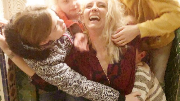 Élodie Gossuin : Maman complice et hilare avec ses deux paires de jumeaux
