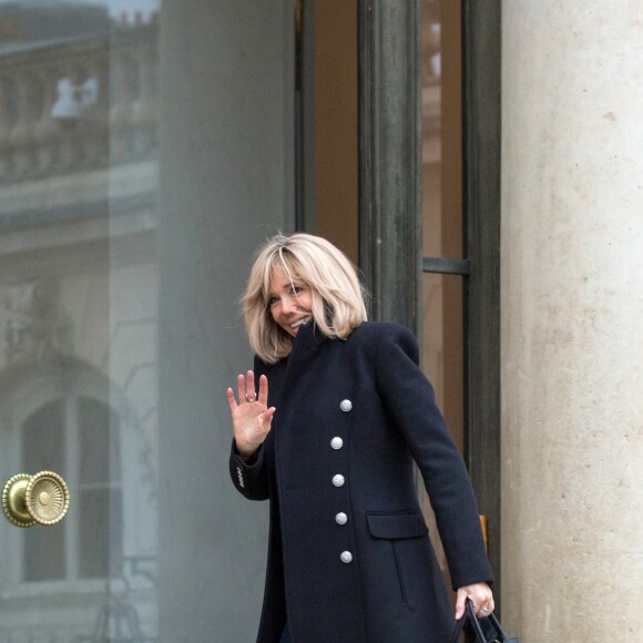 Brigitte Macron arrive au palais de l'Elysée à Paris le 6 février 2019. © Stéphane Lemouton / Bestimage