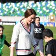 Kate Middleton, duchesse de Cambrudge, et le prince William à Windsor Park, à Belfast, le 27 février 2019 lors d'une rencontre avec la Irish Football Association.