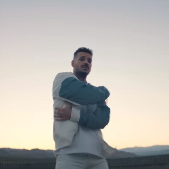 Extrait du clip Les planètes, de M. Pokora. Mars 2019.