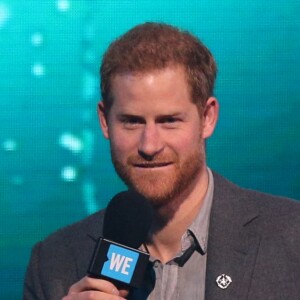 Le prince Harry et Meghan Markle réunis sur la scène du WE Day UK à Wembley, Londres, le 6 mars 2019.