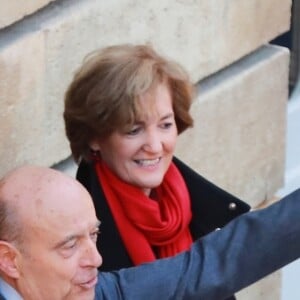 L'ancien premier ministre et maire de Bordeaux Alain Juppé et sa femme Isabelle recçoivent les Bordelais dans la cour de l'hôtel de ville avant de quitter définitivement le poste de maire afin d'être membre du conseil constitutionnel, le 7 Mars 2019 à Bordeaux. © Patrick Bernard-Fabien Cottereau/ Bestimage