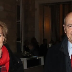 L'ancien premier ministre et maire de Bordeaux Alain Juppé et sa femme Isabelle recçoivent les Bordelais dans la cour de l'hôtel de ville avant de quitter définitivement le poste de maire afin d'être membre du conseil constitutionnel, le 7 Mars 2019 à Bordeaux. © Patrick Bernard-Fabien Cottereau/ Bestimage