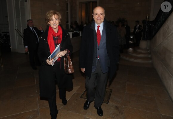 L'ancien premier ministre et maire de Bordeaux Alain Juppé et sa femme Isabelle recçoivent les Bordelais dans la cour de l'hôtel de ville avant de quitter définitivement le poste de maire afin d'être membre du conseil constitutionnel, le 7 Mars 2019 à Bordeaux. © Patrick Bernard-Fabien Cottereau/ Bestimage
