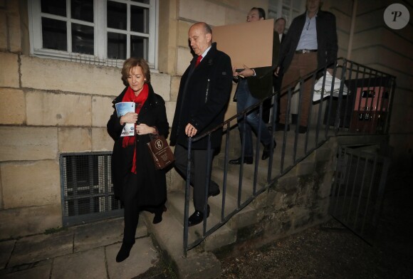 L'ancien premier ministre et maire de Bordeaux Alain Juppé et sa femme Isabelle recçoivent les Bordelais dans la cour de l'hôtel de ville avant de quitter définitivement le poste de maire afin d'être membre du conseil constitutionnel, le 7 Mars 2019 à Bordeaux. © Patrick Bernard-Fabien Cottereau/ Bestimage