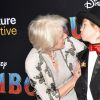 Helen Mirren et Waylon Hackford à la première de Dumbo à Hollywood, Los Angeles, le 11 mars 2019