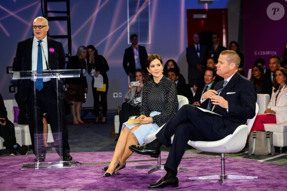 La princesse Mary de Danemark a pris part à une conférence de presse au CERA à Houston, à l'occasion de son voyage de trois jours au Texas, sur l'innovation énergétique danoise, le 13 mars 2019