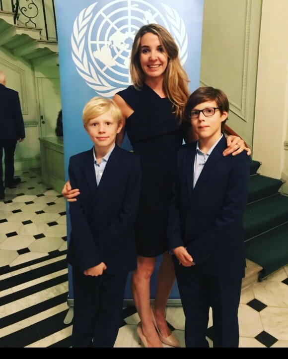 Tessy de Luxembourg (Tessy Antony) avec ses fils Noah et Gabriel lors d'un événement des Nations unies, dont Tessy est une ambassadrice de bonne volonté. Photo Instagram Tessy de Luxembourg.