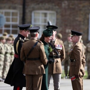 Le Prince William et Kate Middleton, duchesse de Cambridge, lors de la parade de la Saint Patrick dans le quartier de Hounslow à Londres le 17 mars 2019.