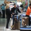 Exclusif - Chloë Grace Moretz et Kate Harrison arrivent à l'aéroport de Puerto Vallarta pour prendre l'avion. Le 19 mars 2019.