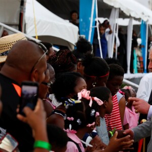 Le prince Charles, prince de Galles, assiste à une cérémonie officielle de bienvenue au stade de Sainte-Lucie, le 17 mars 2019, lors de sa tournée de 13 jours dans les Caraïbes.
